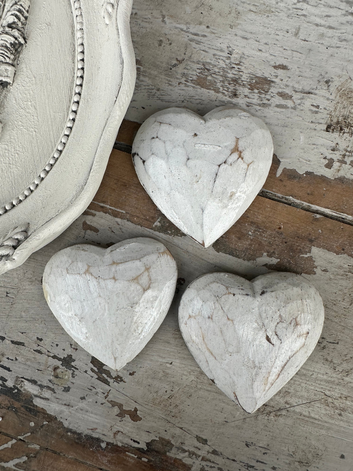 Rustic White heart magnet