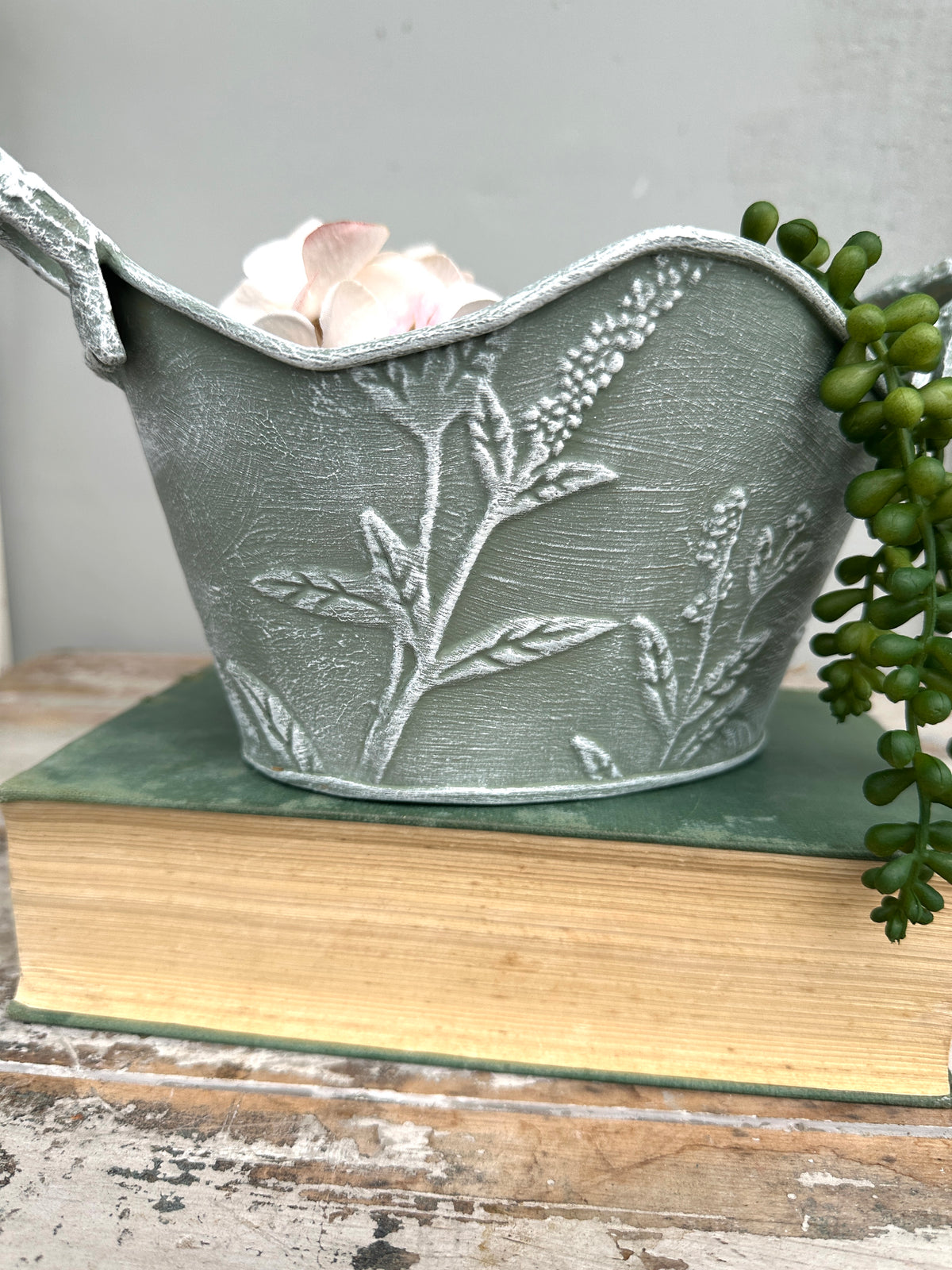 Green & White floral tinned Bowl