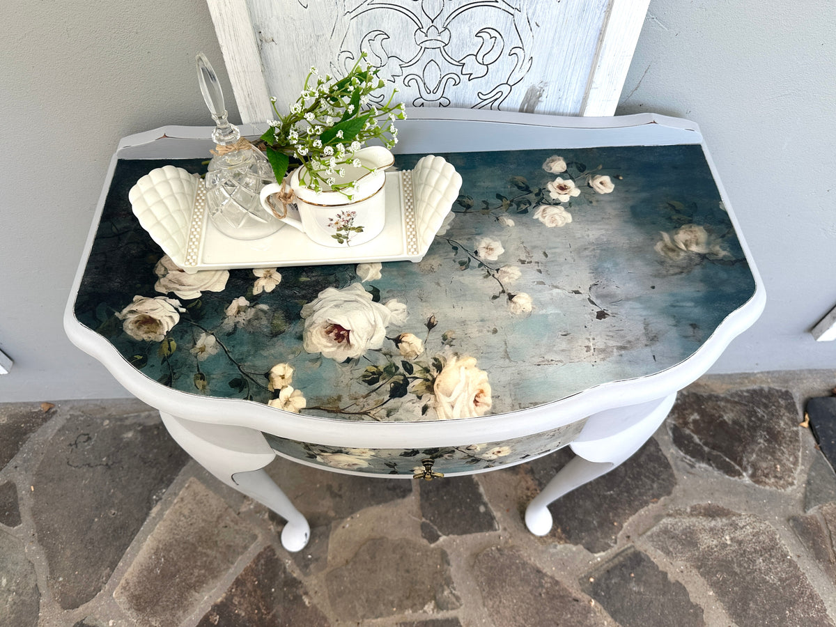 Rivers Peak Bounty Floral Demi Lune Table