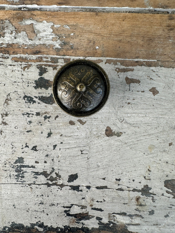 Oriental Aged Bronze furniture Knob