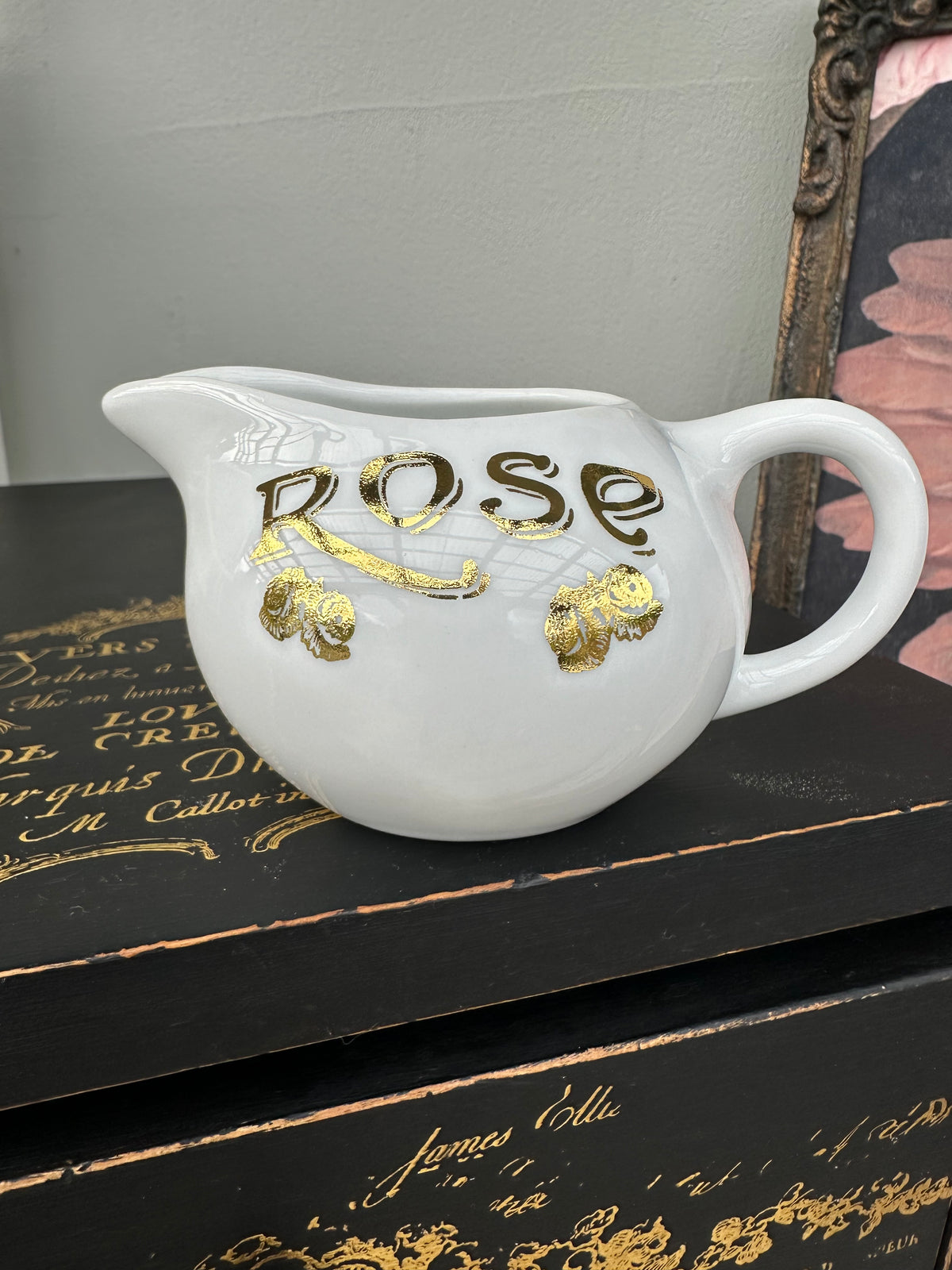 Ceramic mini jug with gold rose word