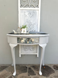 Rivers Peak Bounty Floral Demi Lune Table