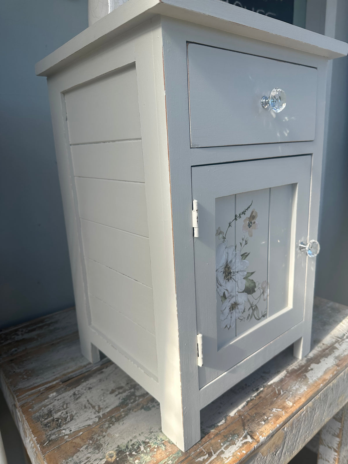 Delicate Flowers & Imperial Linen Bedside table