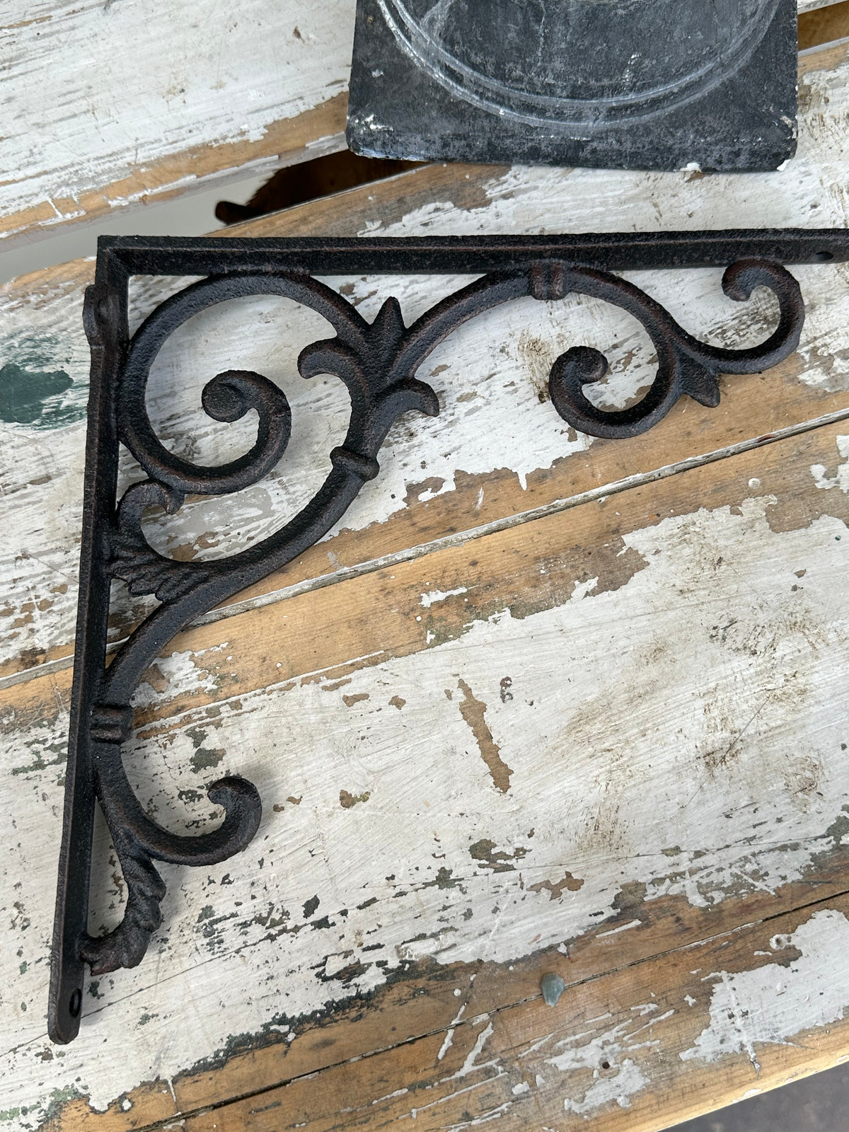 French Scroll shelf bracket