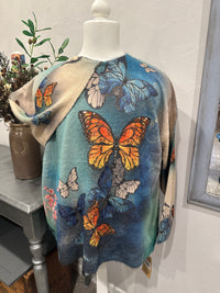 Mia Top Butterflies I The Villa Collection