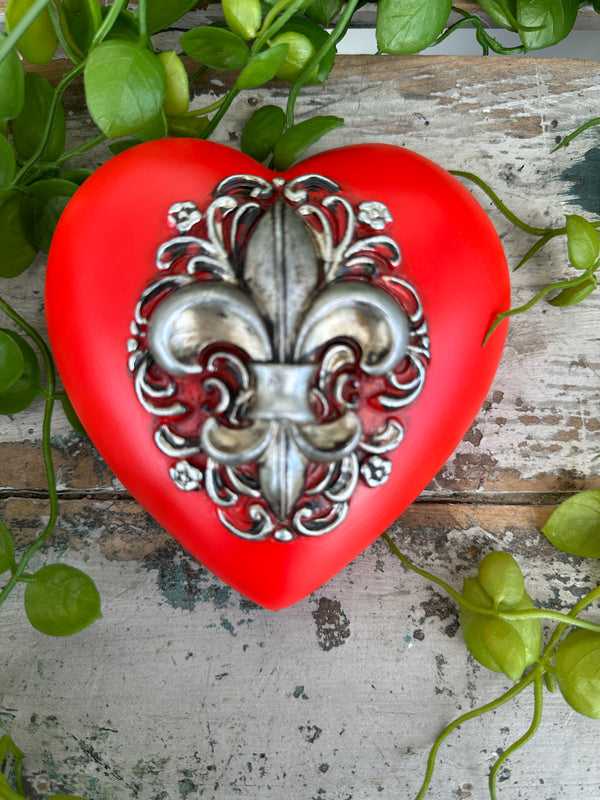 Wall heart Red Fleur de Lys