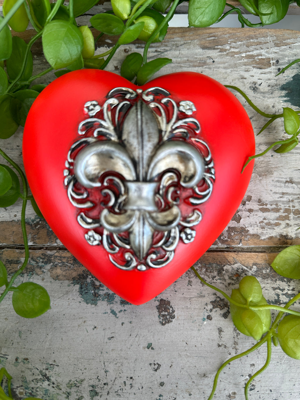 Wall heart Red Fleur de Lys