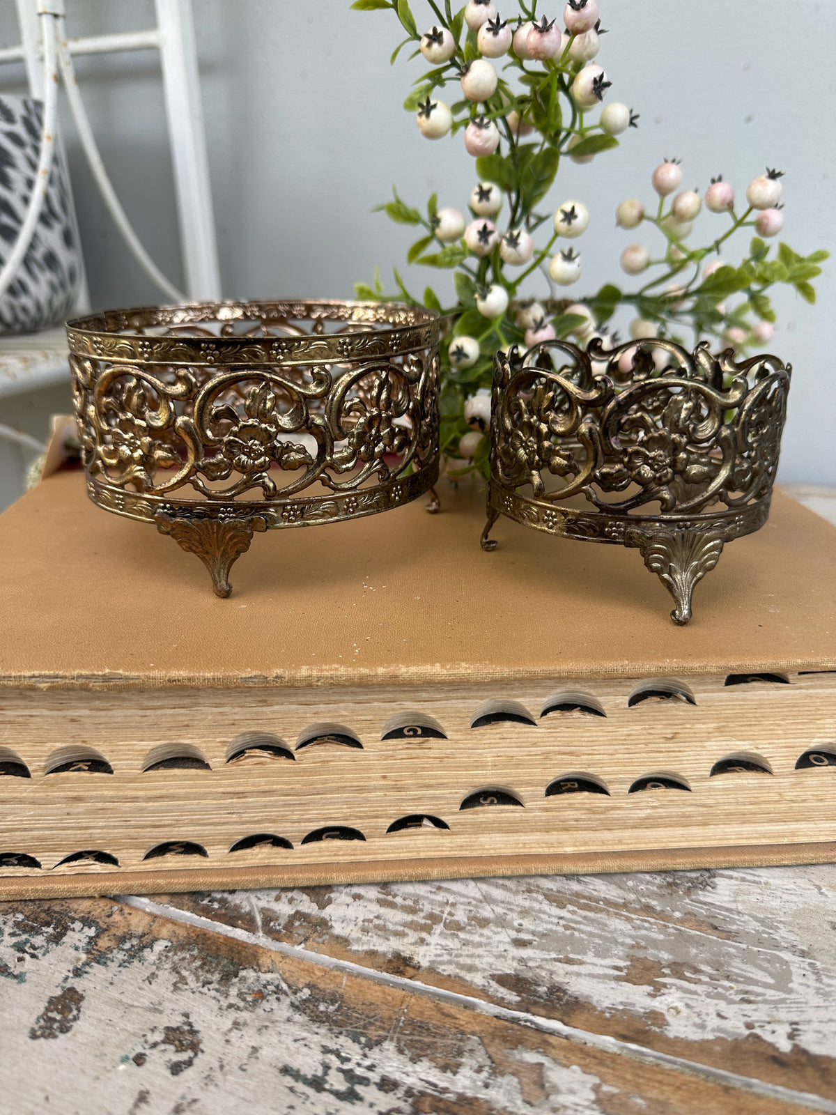 Metal Filigree stands