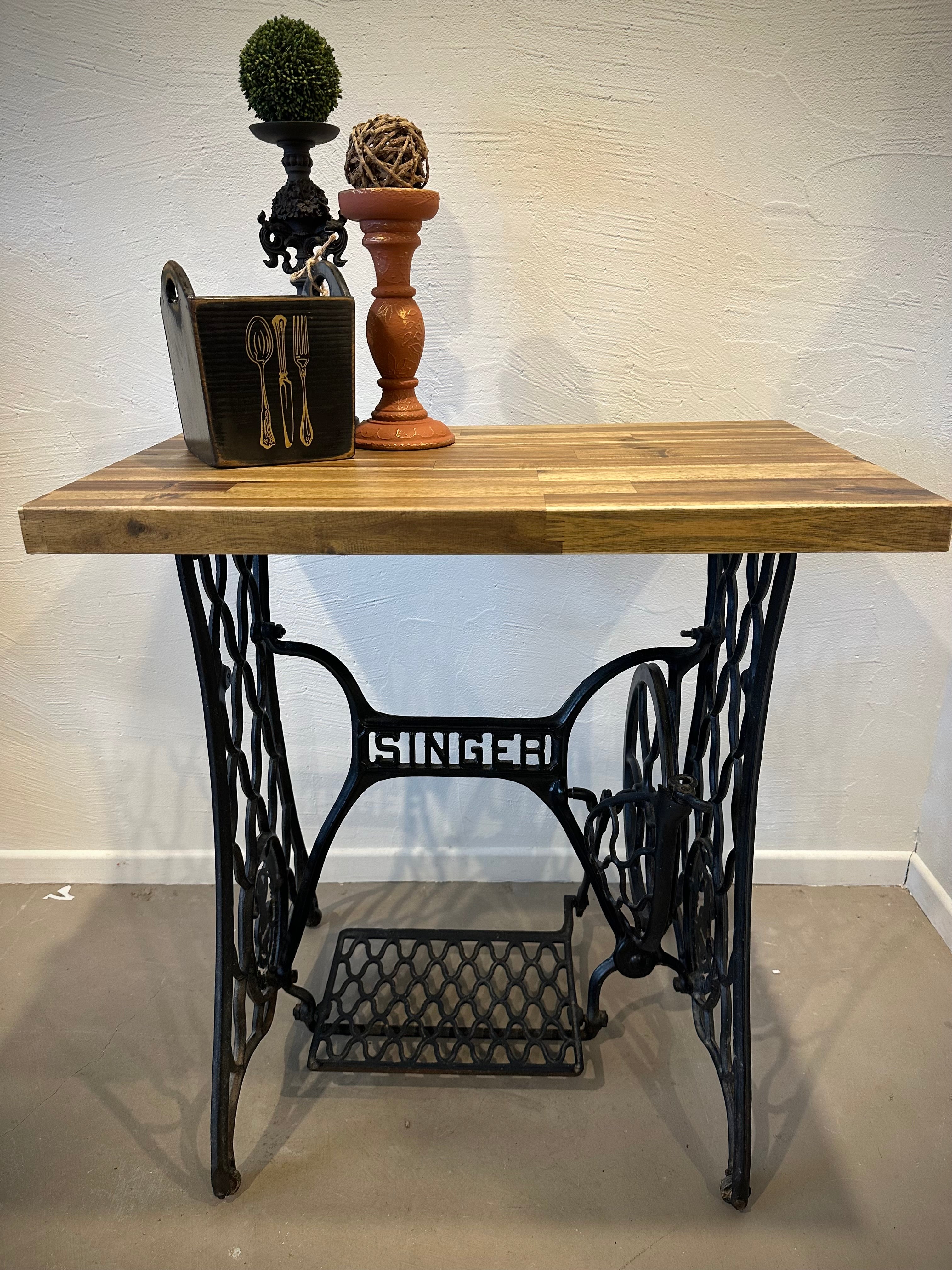 Outlet Singer table