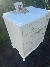 Timeless Drawer set in white