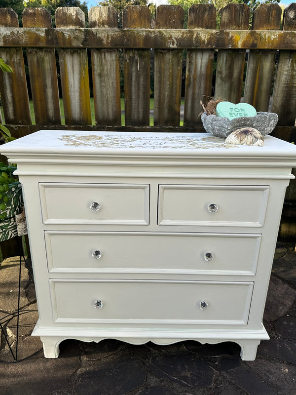 Layered White & Mint romantic Drawers