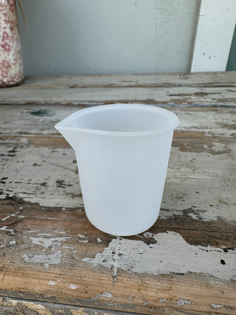 Silicone 100ml measure cup for resin