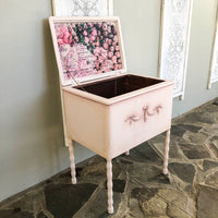 Candyfloss Flower Console