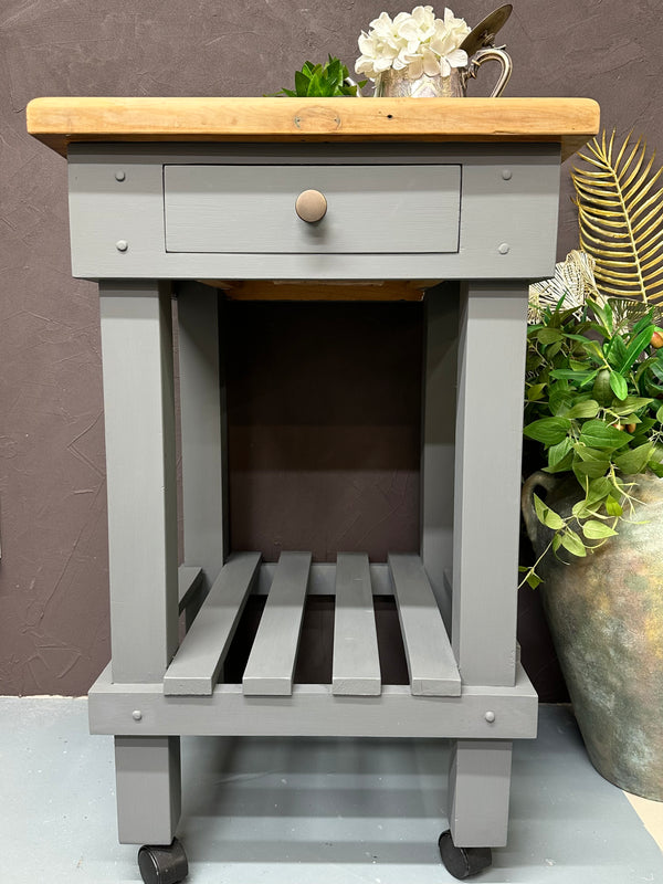 Butchers Block in Clubhouse Grey