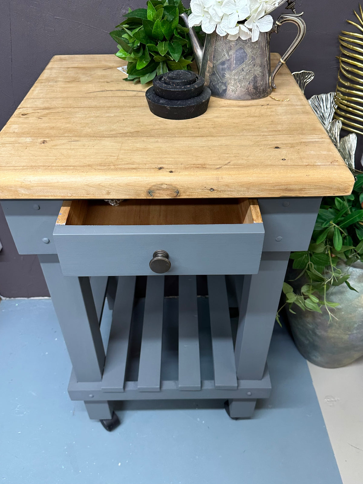 Butchers Block in Clubhouse Grey