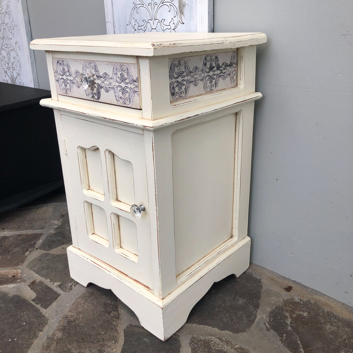 Peony Rustic Bedside Table