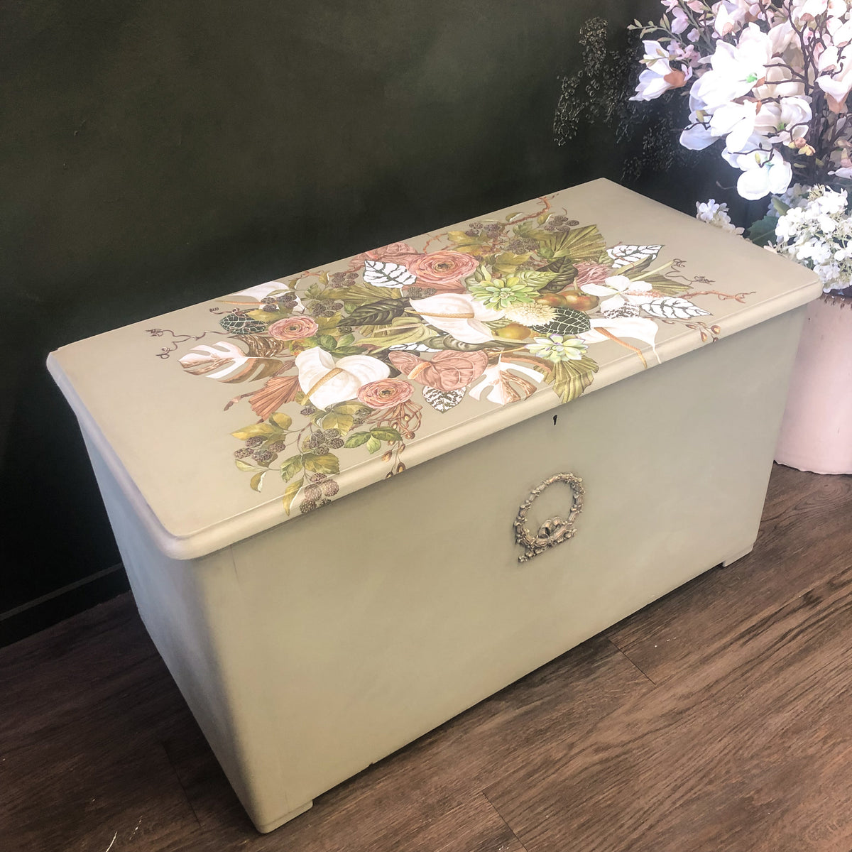 Rubbed Sage Autumnal Trunk and Blanket Box | Paint Me Vintage