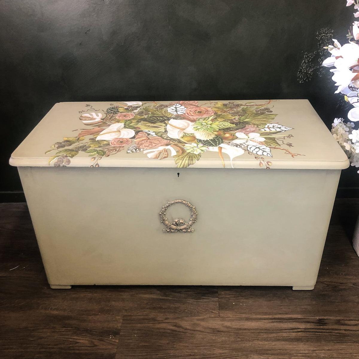 Rubbed Sage Autumnal Trunk and Blanket Box | Paint Me Vintage